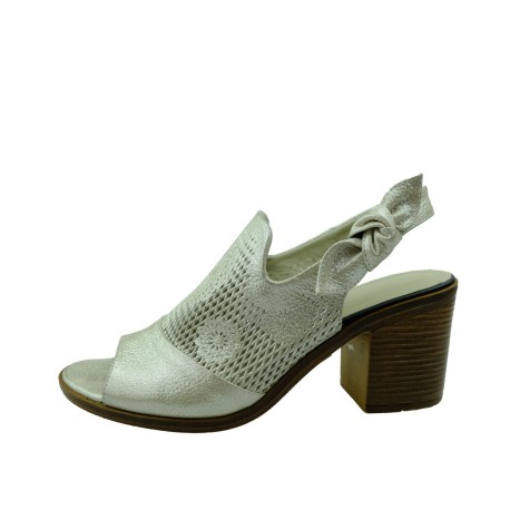 Sandały skórzane damskie na obcasie LU,T.Sokolski,Kolor beż