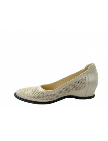 Letni półbut damski skórzany-koturn LU,T.Sokolski,Kolor beżowy