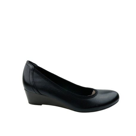Czółenko damskie na koturnie Tamaris1-22320-22B, Kolor czarny
