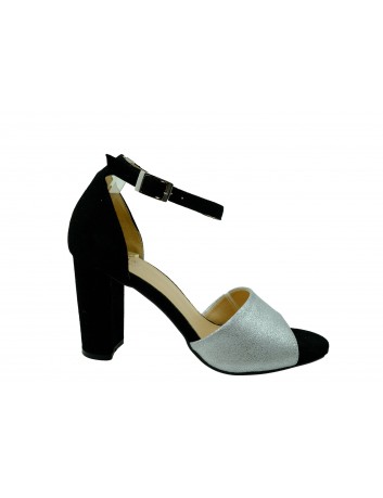 Skórzany sandał damski JUMA 2663,Kolor czarny ze srebrnym