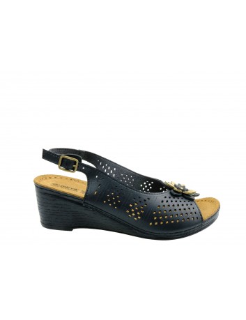 Skórzany sandał damski MUYA MU 417276N,Kolor czarny