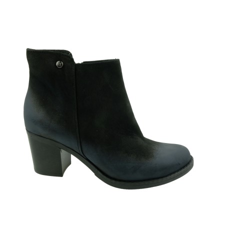 Skórzany botek damski JUMA 2726,Kolor czarny