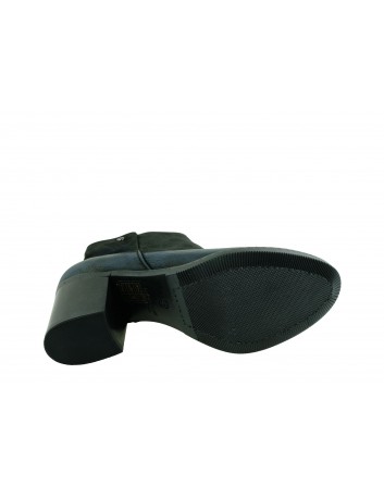 Skórzany botek damski JUMA 2726,Kolor czarny