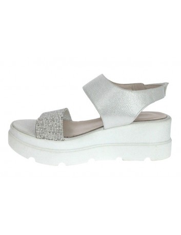 Sandały skórzane damskie-biały koturn LU,T.Sokolski,Kolor srebrny