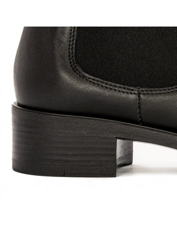 Sztyblet damski skórzany Maciejka 3283A-01,czarny