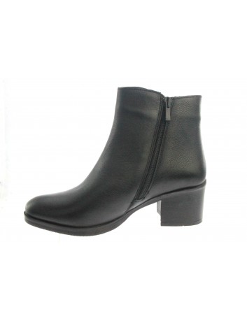 Skórzany botek damski T.Sokolski SAR 92160-1 czarny