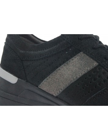 Sportowy skórzany...