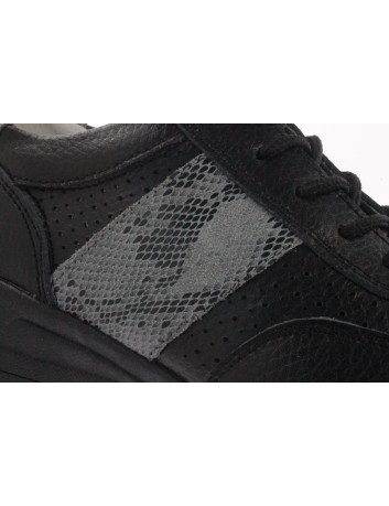 Sportowy skórzany...